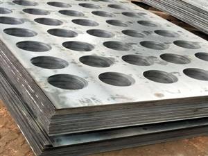 湖南襄陽的何經(jīng)理，您的除塵花板已發(fā)貨！設(shè)備圖片